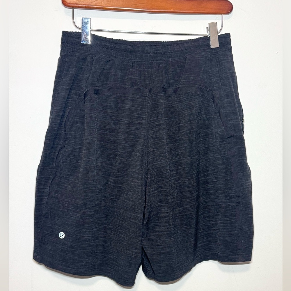 Lululemon Pace Breaker Shorts Mens Medium M Black 8” Lined gray Gym Running